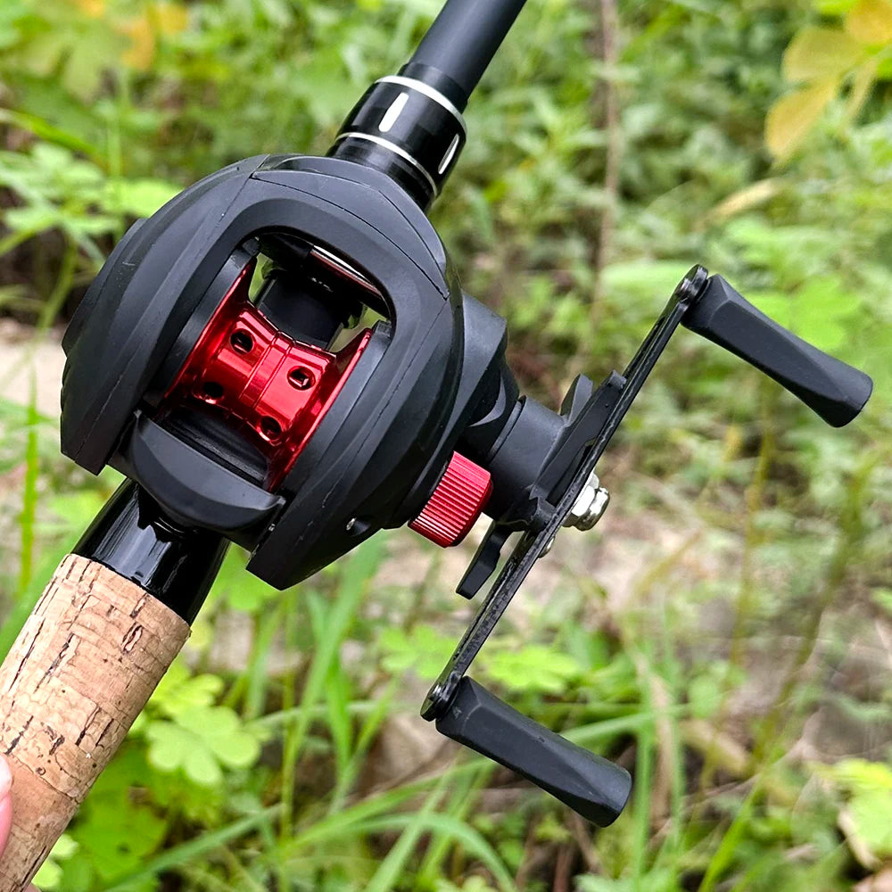 High-Speed 7.2:1Gear Ratio Long Cast Fishing Reel Saltwater Max Drag 8KG Baitcasting Reel Pesca Left/Right Hand With Line Kit